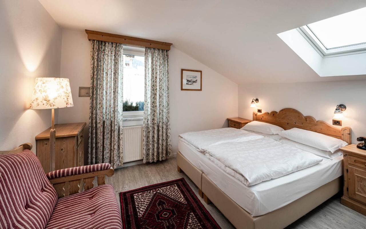 Hotel Cavallino D'Oro Bed&Breakfast Kastelruth Buitenkant foto