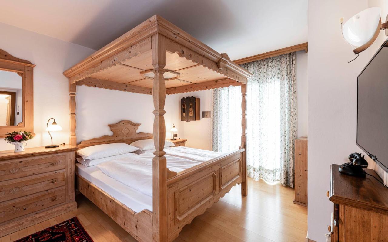 Hotel Cavallino D'Oro Bed&Breakfast Kastelruth Buitenkant foto