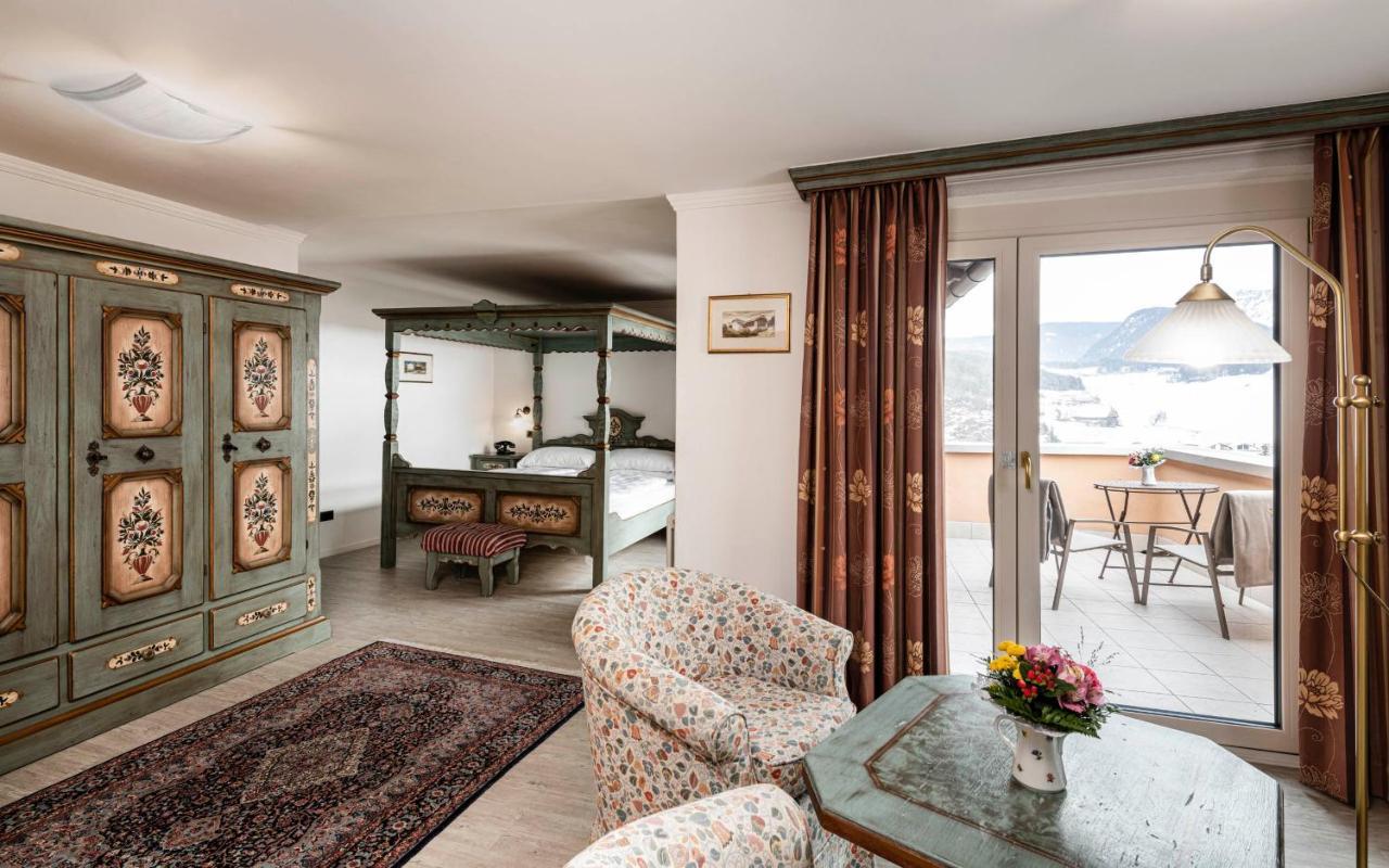 Hotel Cavallino D'Oro Bed&Breakfast Kastelruth Buitenkant foto